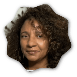 Denise Carrascosa  
