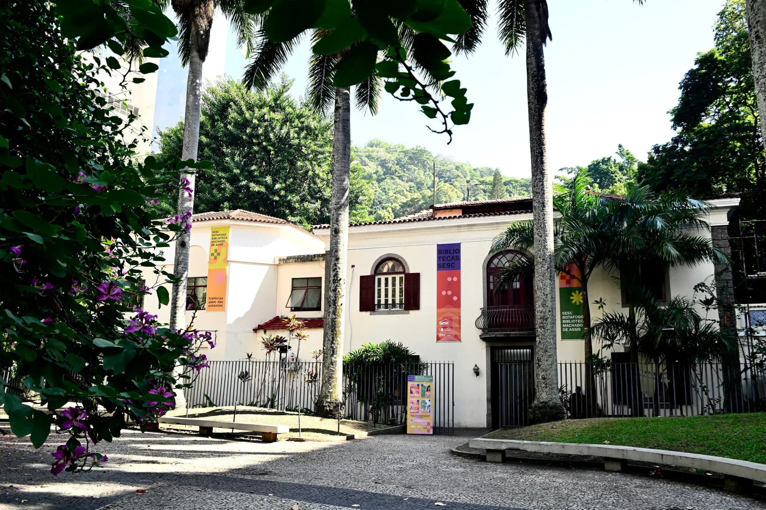 Biblioteca Machado de Assis: Dois anos de Sesc em Botafogo